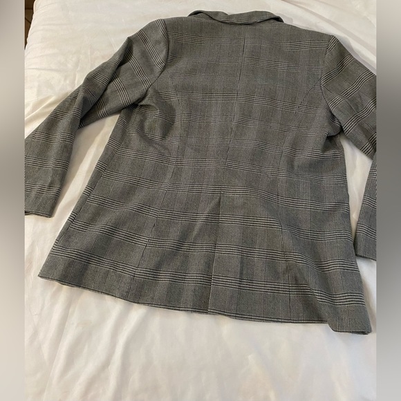 Grey Plaid Blazer - Picture 4 of 4